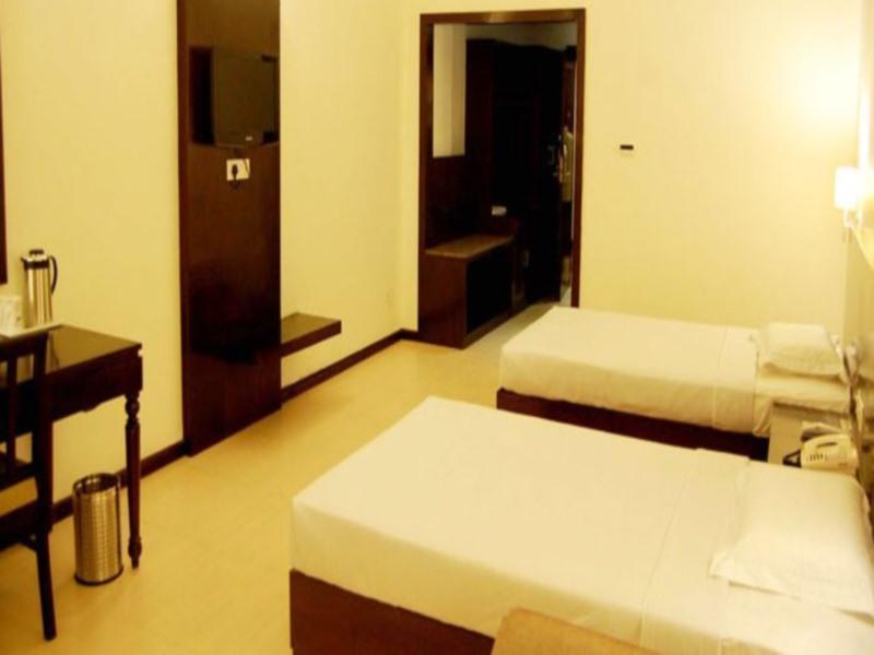 Hotel Ark Continental Rudrapur Экстерьер фото
