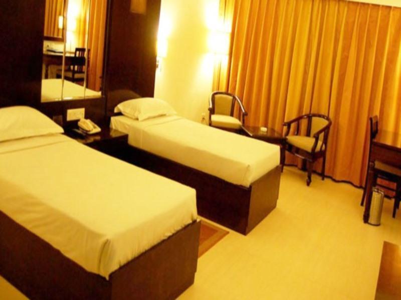 Hotel Ark Continental Rudrapur Экстерьер фото